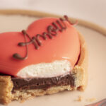 Entremets de Saint-Valentin fraise & chocolat