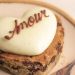 Entremets de Saint-Valentin cookie et tonka